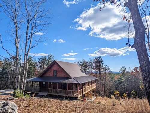 Shortoff Mountain Retreat | 3 Suites | Sleeps 12
