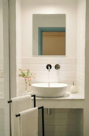 Bathroom - Vrbo Property (Catania)