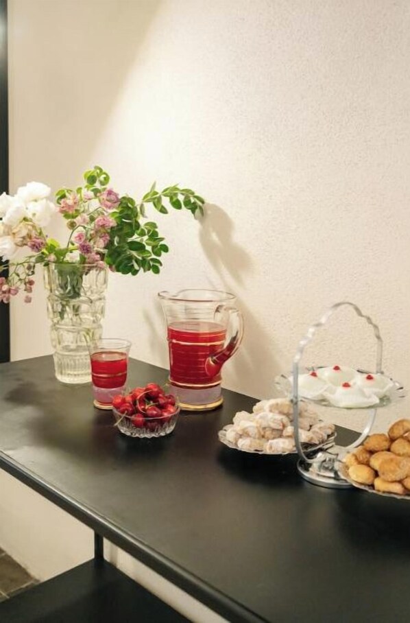 Dining - Vrbo Property (Catania)