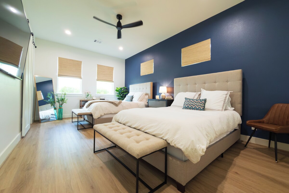 Casa | Tabla de planchar con plancha y wifi gratis 
