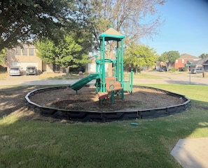 Unclassified image, 5 of 43, button - Near Lake Retreat | Pool, Hot Tub & Boat Slip (Little Elm)