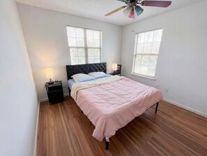 Unclassified image, 3 of 15, button - Cosytastic Barn Ridge (Houston)
