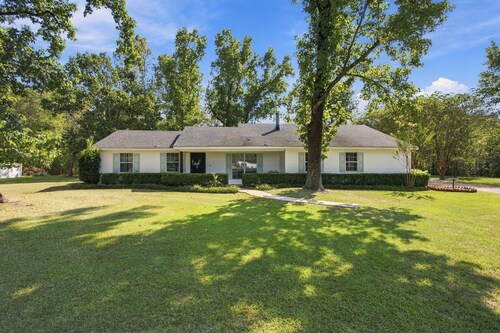 Spacious 4BR Home in DeRidder