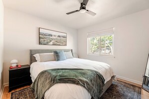 Unclassified image, 2 of 25, button - 3BR Fully Furnished Home Near DU and Wash Park (Denver)