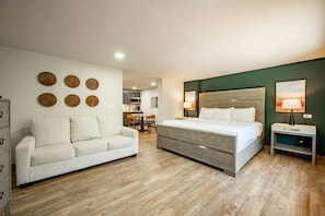 Room - Cove Creek Lodge (Oakland)
