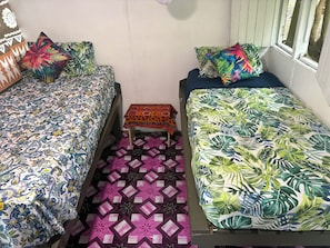 Unclassified image, 3 of 10, button - Tom's Sunset Homestay  (Waya Island)
