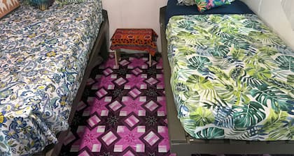 Tom's Sunset Homestay