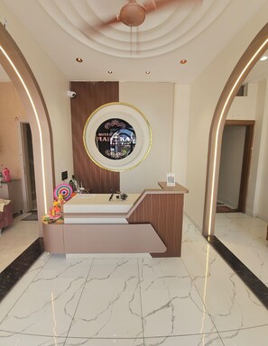Unclassified image, 2 of 17, button - Hotel Mahakal Palace (Ujjain)