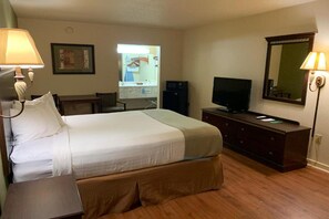 Unclassified image, 4 of 19, button - 1 Queen Bed | Smoking, Micfridge (Abbeville)