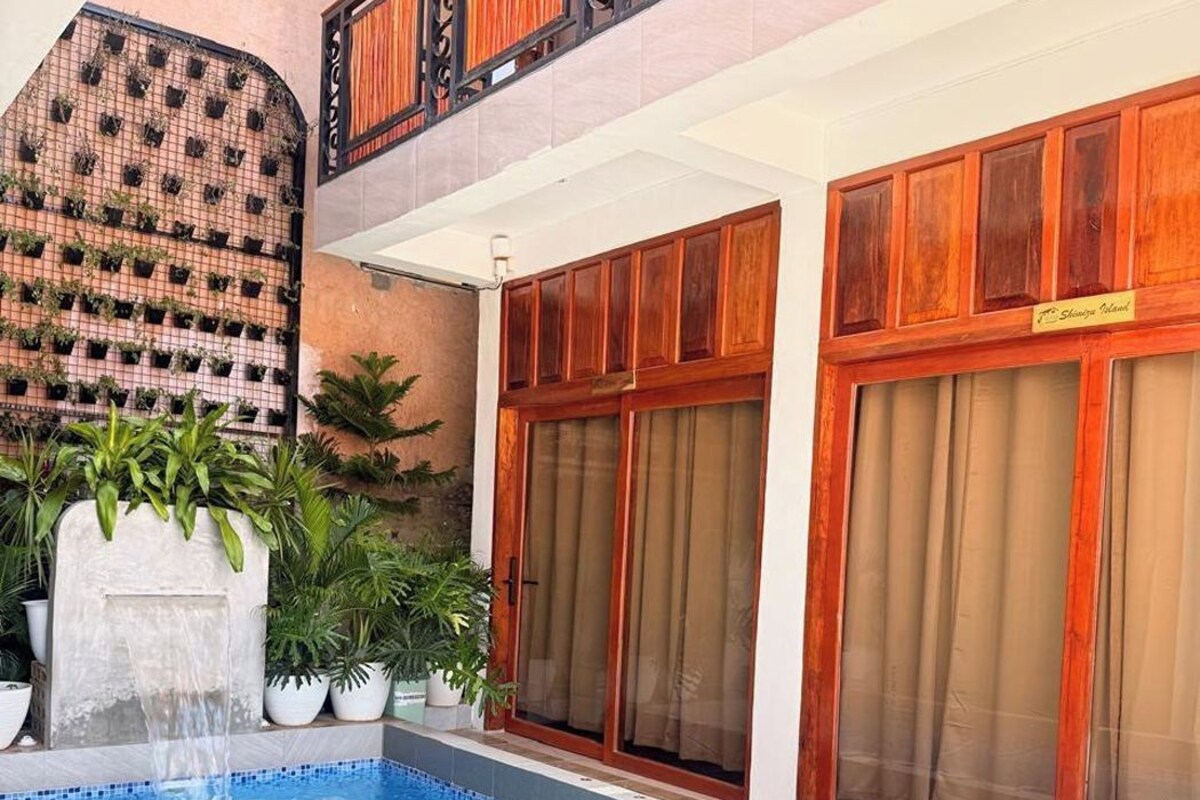 Triple Room, Pool View
