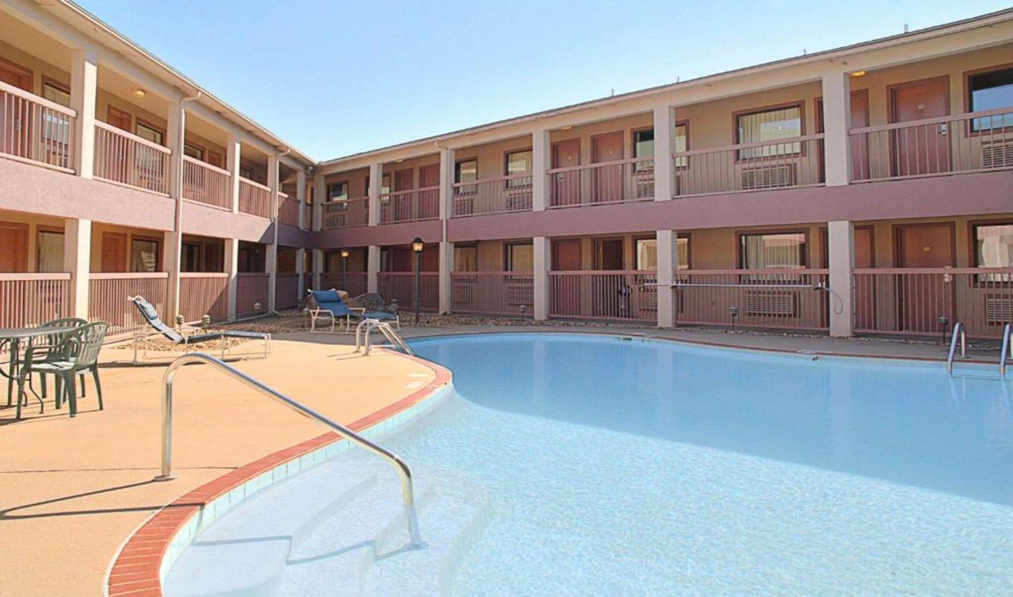 Holiday Home Swimming Pool