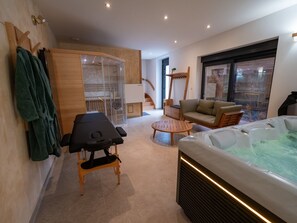 Unclassified image, 4 of 40, button - Vrbo Property (Roubaix)
