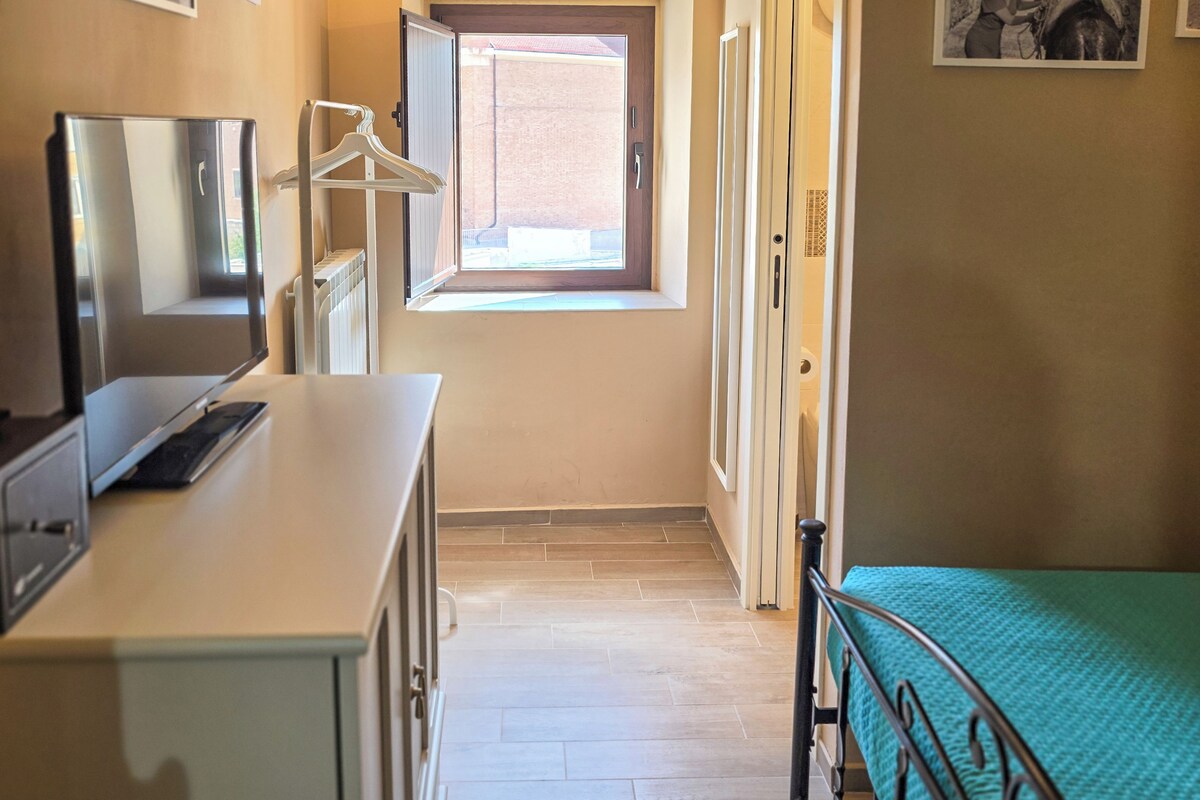 Classic Room | Iron/ironing board (on request), free WiFi