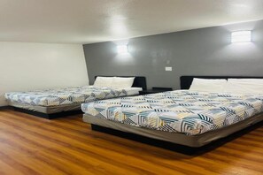 Unclassified image, 2 of 20, button - 2 Full Beds | Smoking, Micfridge (BRINKLEY)