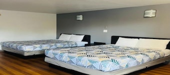 2 Full Beds | Non-Smoking, Micfridge