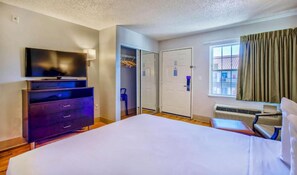 Bedroom - 2 Full Beds | Non-Smoking (PHOENIX)