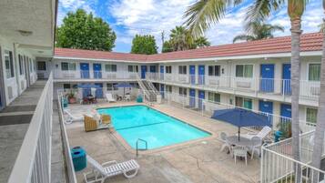 Holiday Home Swimming Pool