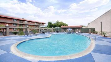 Holiday Home Swimming Pool