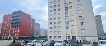 L'Esplanade - Beautifully Renovated 3-Bedroom Apartment - Reims