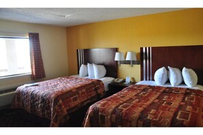 Room - 2 Full Beds | Non-Smoking, Kitchen (Little Rock AR)