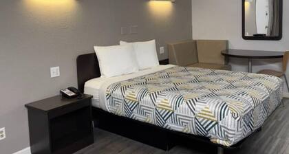 1 Queen bed | Non Smoking