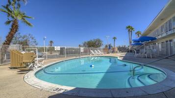 Schwimmbad des Ferienhauses