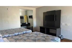 Bedroom - 2 Full Beds|NS | Modesto (Modesto)