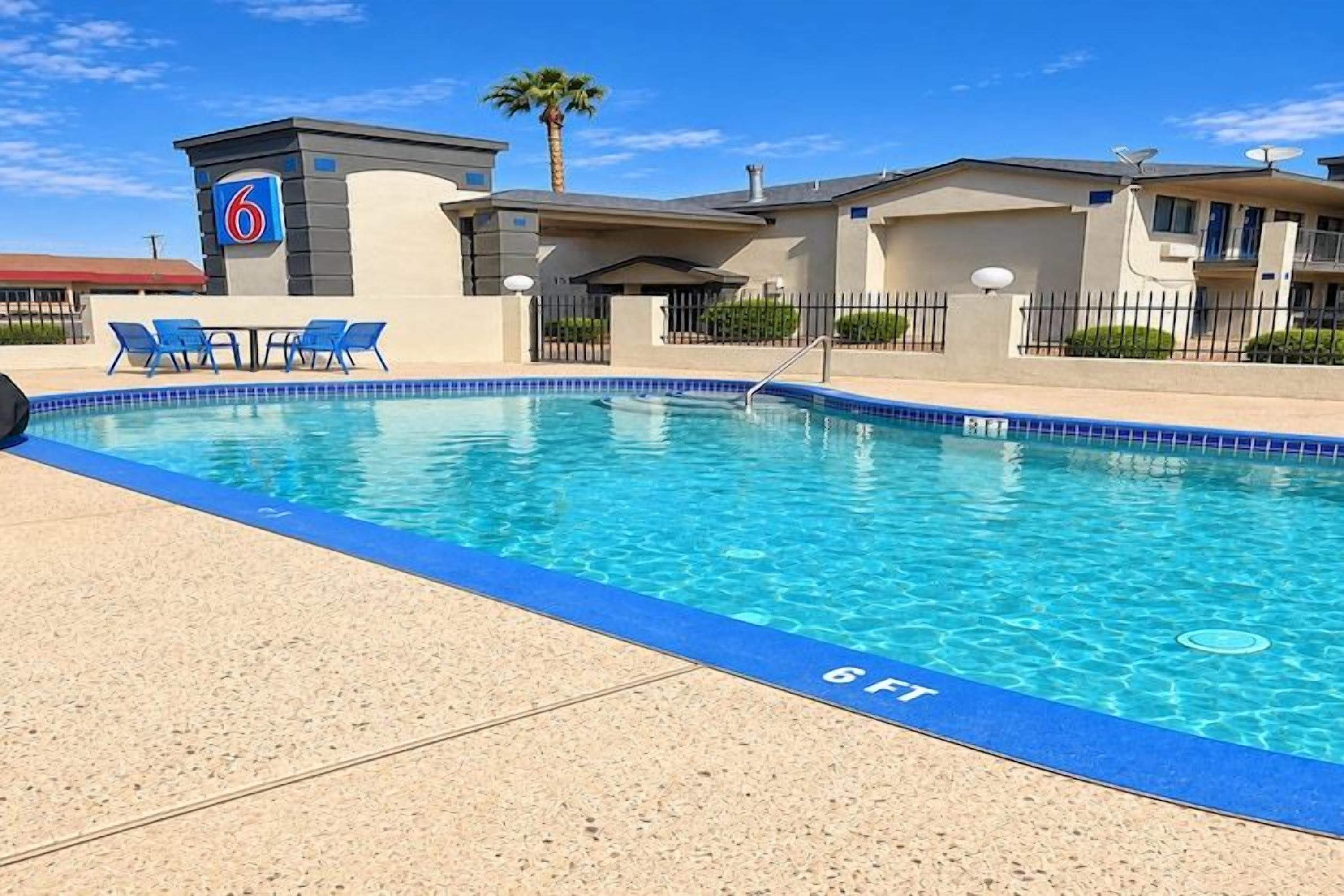 Hotel Swimming Pool