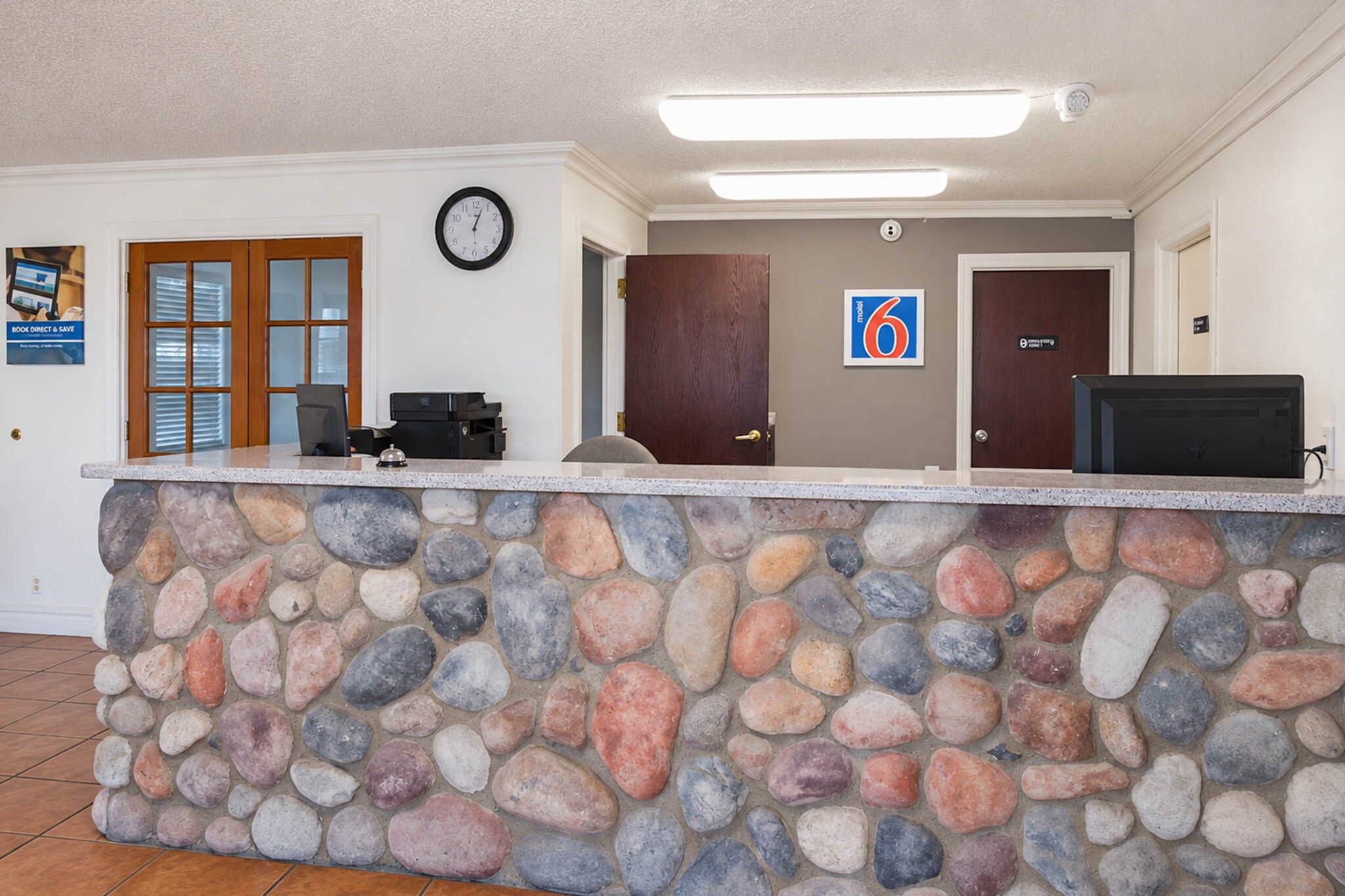 Entrance / Reception