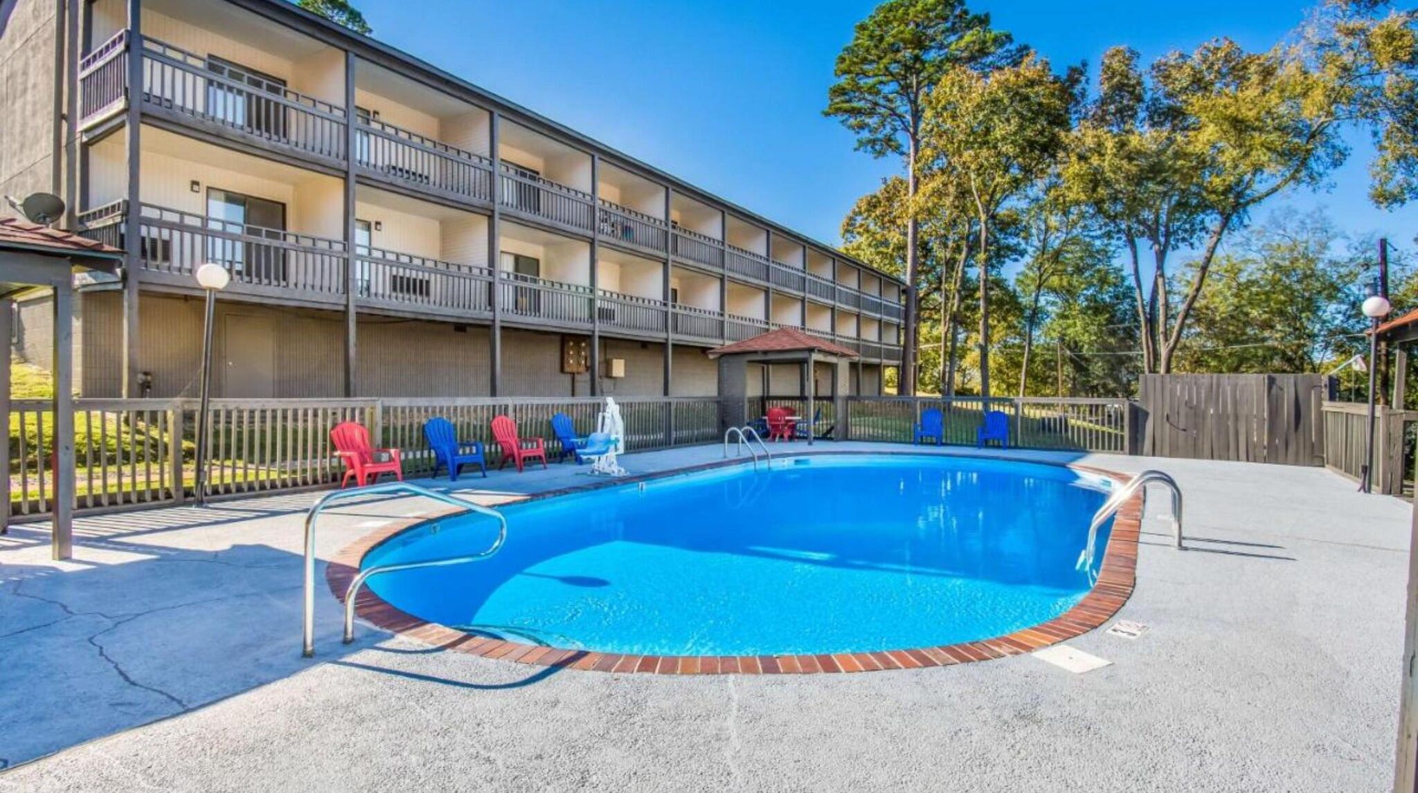 Holiday Home Swimming Pool