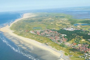 Untagged - Vinkelau apartment 90m² with outdoor seating area (Norderney)