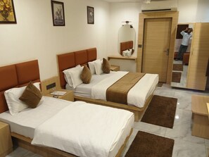 Unclassified image, 3 of 29, button - Hotel Grand Nilgiri AC Rooms (vasad)