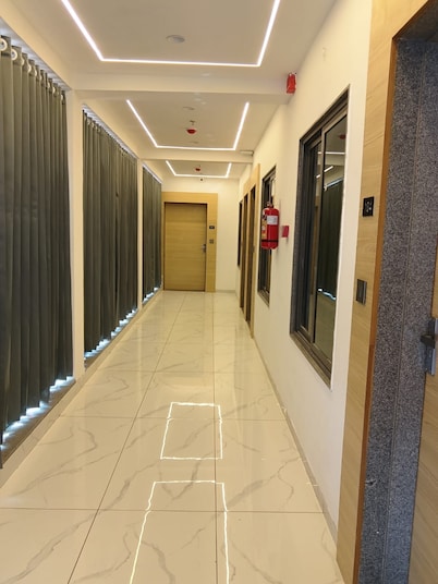 Hotel Grand Nilgiri AC Rooms
