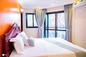 Unclassified image, 2 of 53, button - Residence SOLEN (Douala)