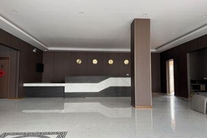 Ảnh chưa phân loại, 3 trong số 27 ảnh, nút