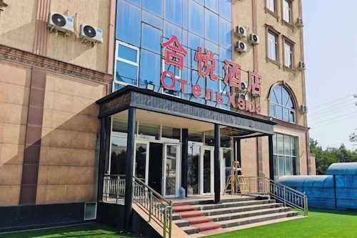 Heyue Hotel