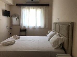 Unclassified image, 3 of 19, button - Natalia Studios Poros (Kefalonia)