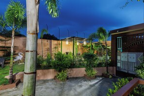 Ảnh chưa phân loại, 3 trong số 65 ảnh, nút