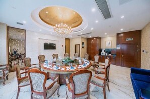 Unclassified image, 3 of 45, button - Maowen Hotel (Chengdu)