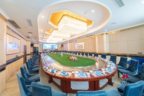Unclassified image, 3 of 45, button - Maowen Hotel (Chengdu)