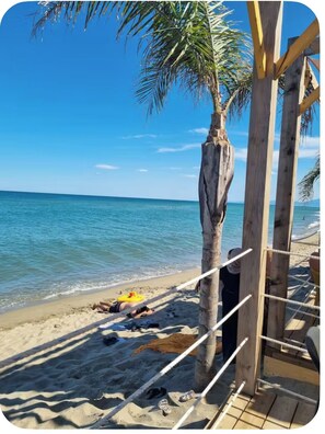 Beach - 6-person villa with private pool and spa, ocean view, and direct beach access (Le Barcarès)