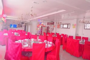 Unclassified image, 2 of 28, button - Jinhai Hotel (Antananarivo Renivohitra)
