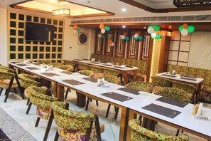 Ảnh chưa phân loại, 4 trong số 32 ảnh, nút