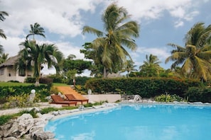 Unclassified image, 5 of 22, button - White Grass Ocean Resort & Spa (Iuiak)