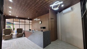 Unclassified image, 5 of 8, button - Hotel New Puri Ayu (Purwakarta)