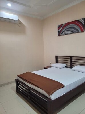 Unclassified image, 5 of 8, button - Hotel New Puri Ayu (Purwakarta)