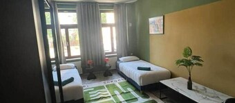 Leipzig Alt Lindenau Apartment – Sleeps 5, Parking