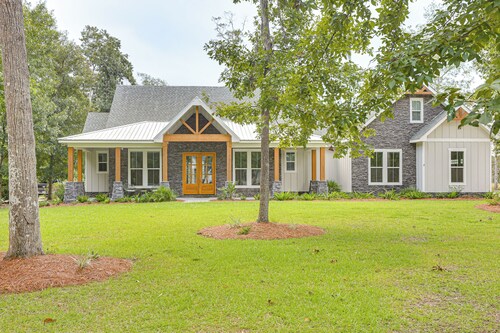 Pool & Hot Tub at Gated Waverly Home