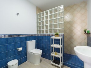 Bathroom - Vrbo Property (Gáldar)