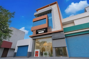 Unclassified image, 3 of 35, button - Townhouse Dashrathpuri Metro (Delhi)